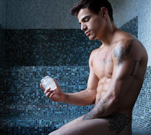 Load image into Gallery viewer, Levi Karter